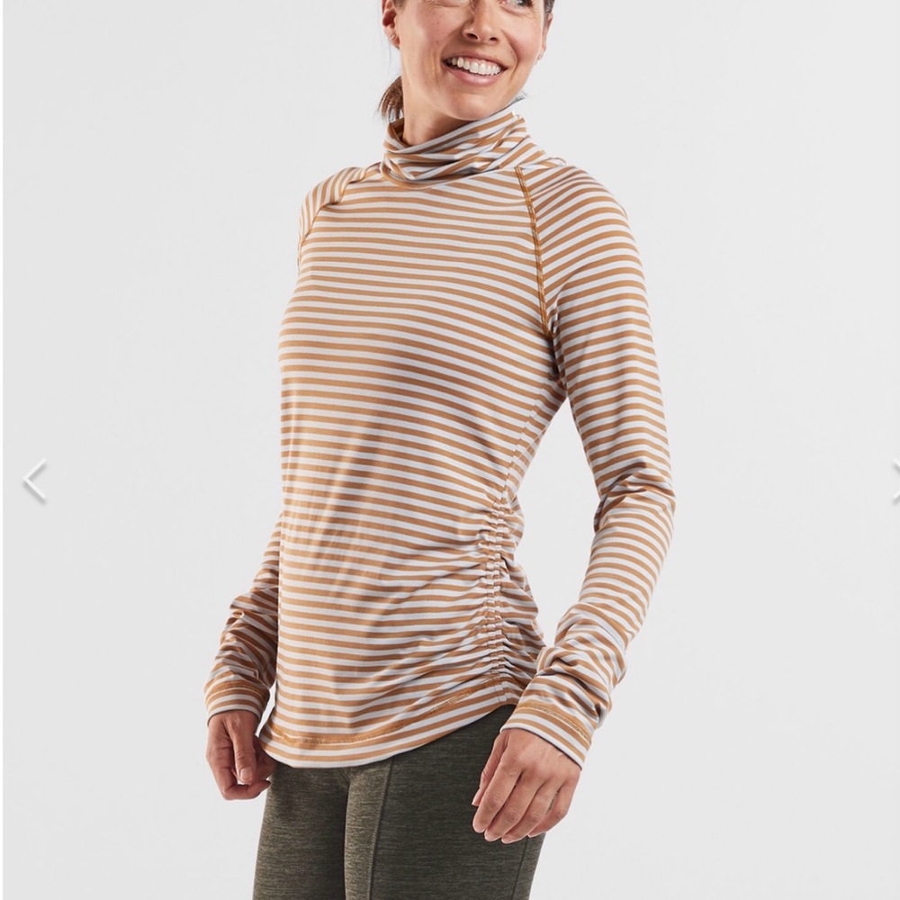 Indeyeva Title Nine Gamut Long-Sleeved Turtleneck in Stratus Stripe Size L